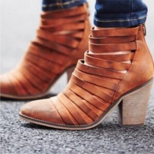 FREE PEOPLE Hybrid Strappy Leather Bootie 39
